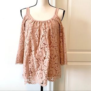 WHITE HOUSE BLACK MARKET Lace Cold Shoulder—SZ. Sm